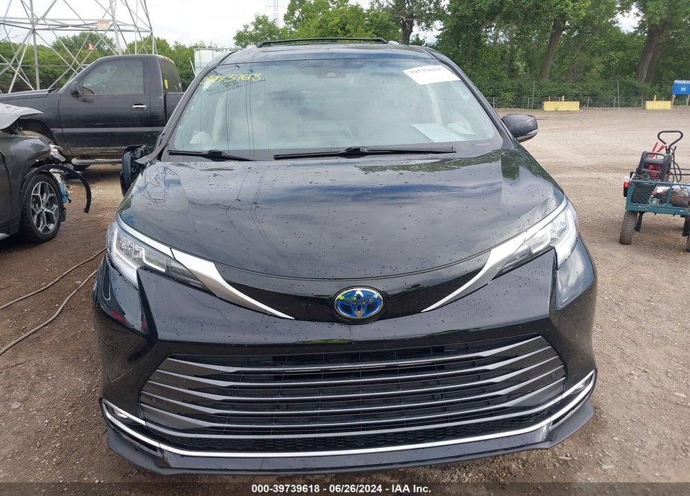 2022 TOYOTA SIENNA LIMITED VIN: 5TDZRKEC2NS094656