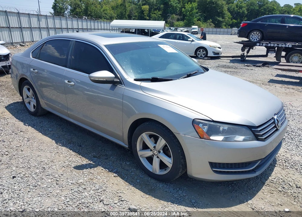 2012 VOLKSWAGEN PASSAT SE W/SUNROOF VIN: 1VWBH7A31CC027632