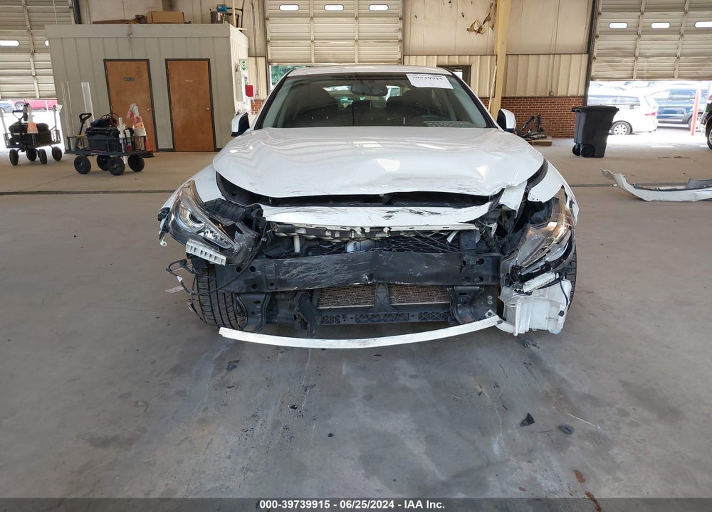 2018 INFINITI Q50 3.0T LUXE VIN: JN1EV7AR6JM437110