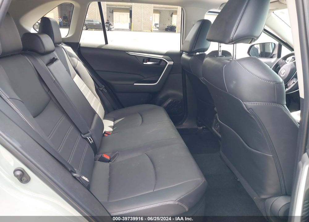 2022 TOYOTA RAV4 HYBRID XLE PREMIUM VIN: 4T3B6RFV4NU070201