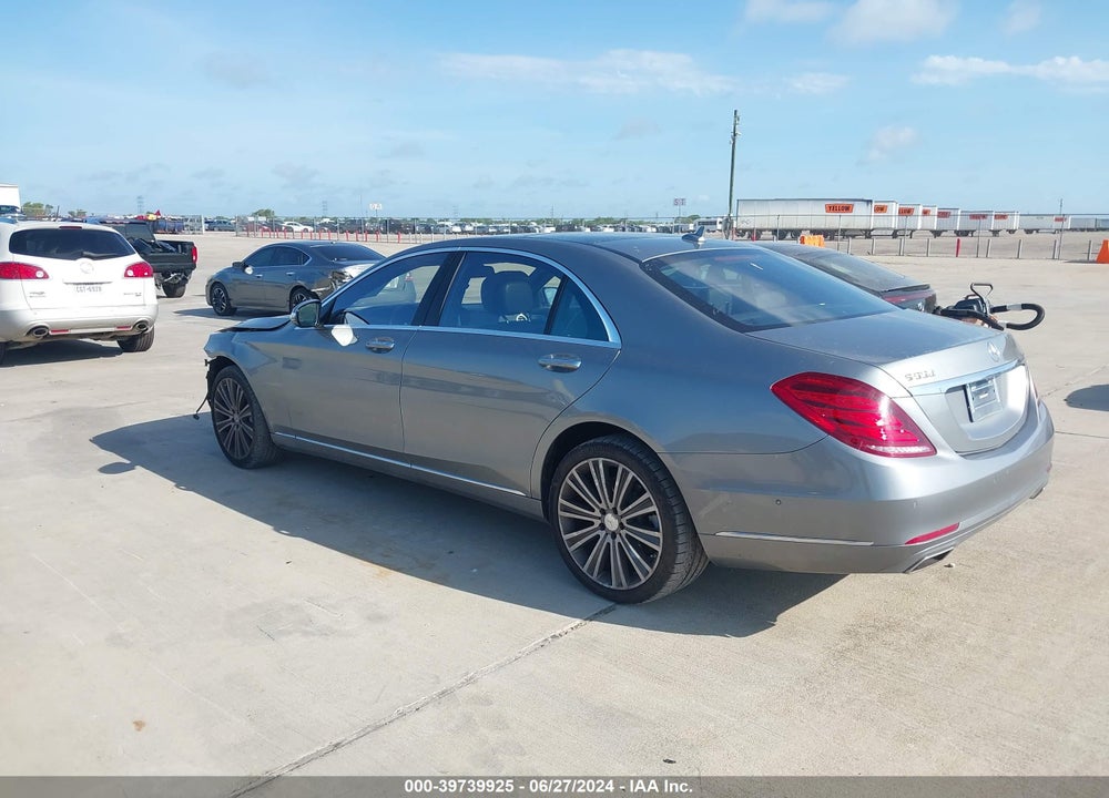 2015 MERCEDES-BENZ S 550 VIN: WDDUG8CB7FA092371