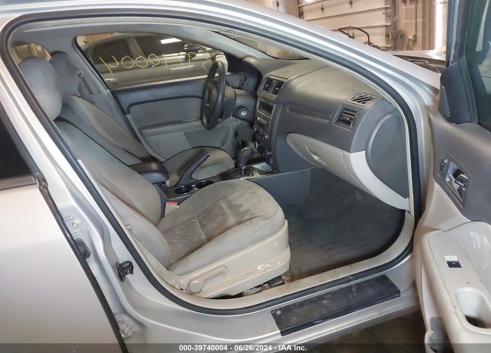 2010 FORD FUSION SE VIN: 3FAHP0HG7AR218928