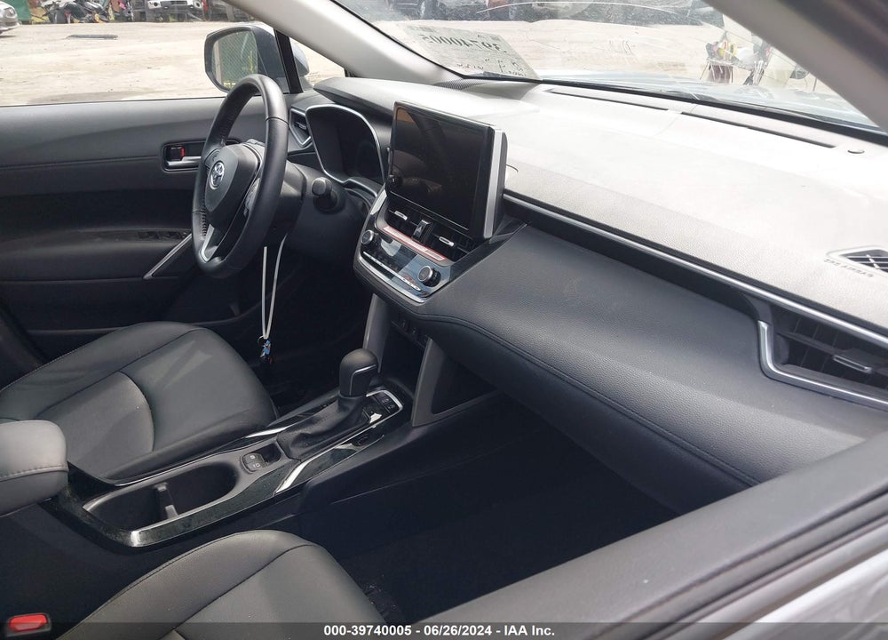 2023 TOYOTA COROLLA CROSS XLE VIN: 7MUEAABG6PV051051
