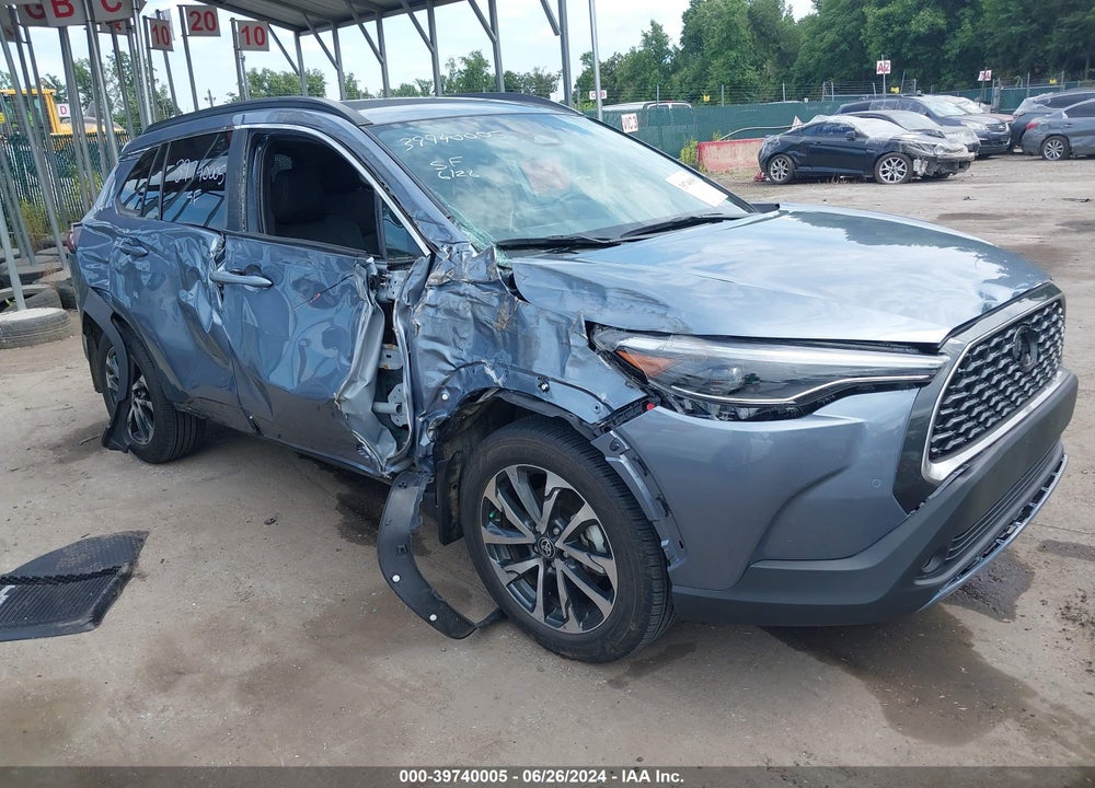 2023 TOYOTA COROLLA CROSS XLE VIN: 7MUEAABG6PV051051