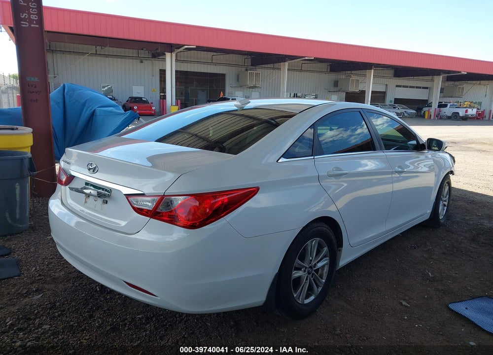 2013 HYUNDAI SONATA GLS VIN: 5NPEB4AC4DH608094