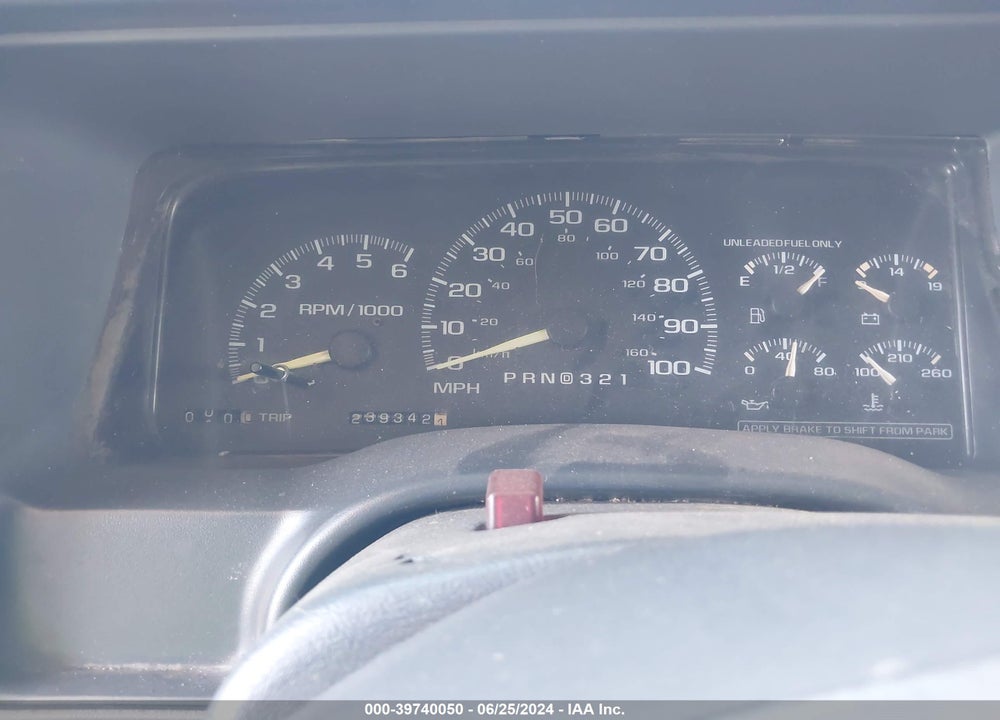1999 GMC YUKON SLE VIN: 1GKEC13R0XJ811352