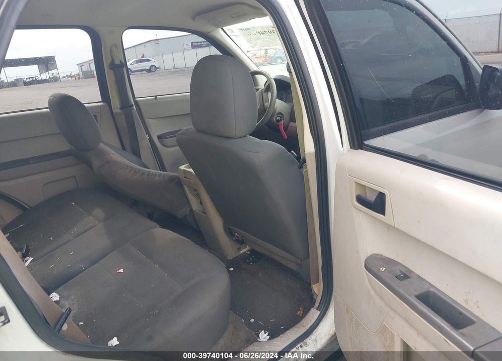 2011 FORD ESCAPE XLS VIN: 1FMCU0C78BKA81083