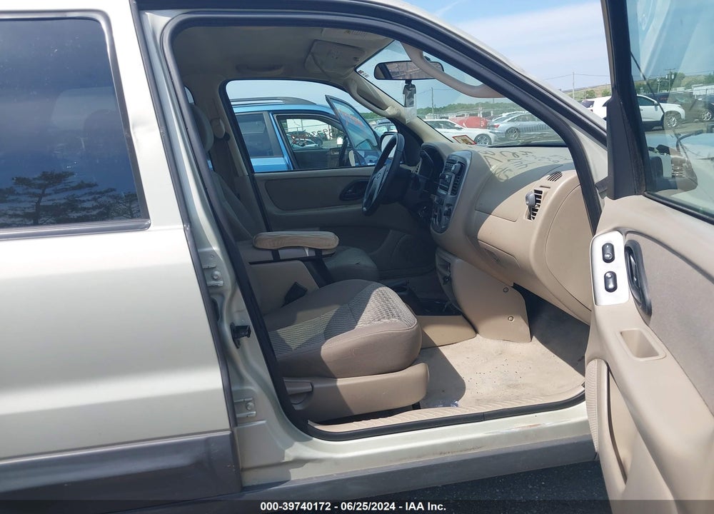 2004 FORD ESCAPE XLT VIN: 1FMYU93164KA77302