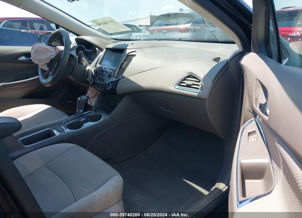 2017 CHEVROLET CRUZE LT AUTO VIN: 1G1BE5SM2H7198163