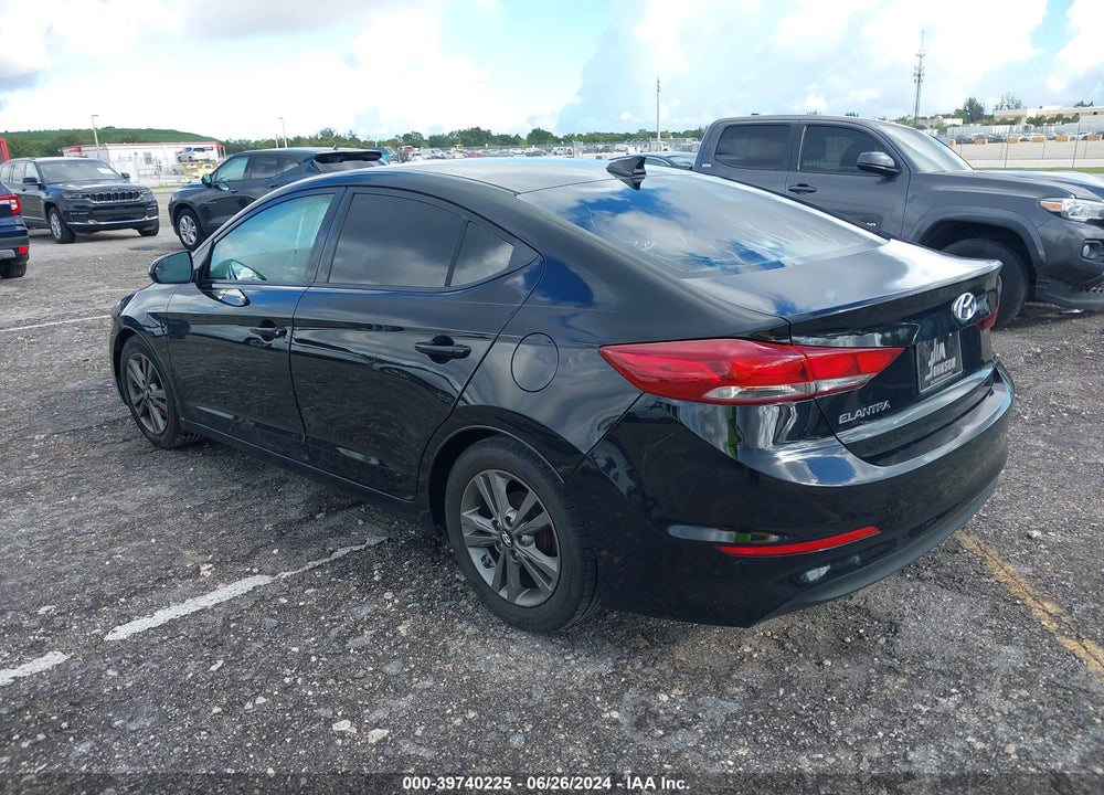 2017 HYUNDAI ELANTRA SE VIN: 5NPD84LF0HH007997