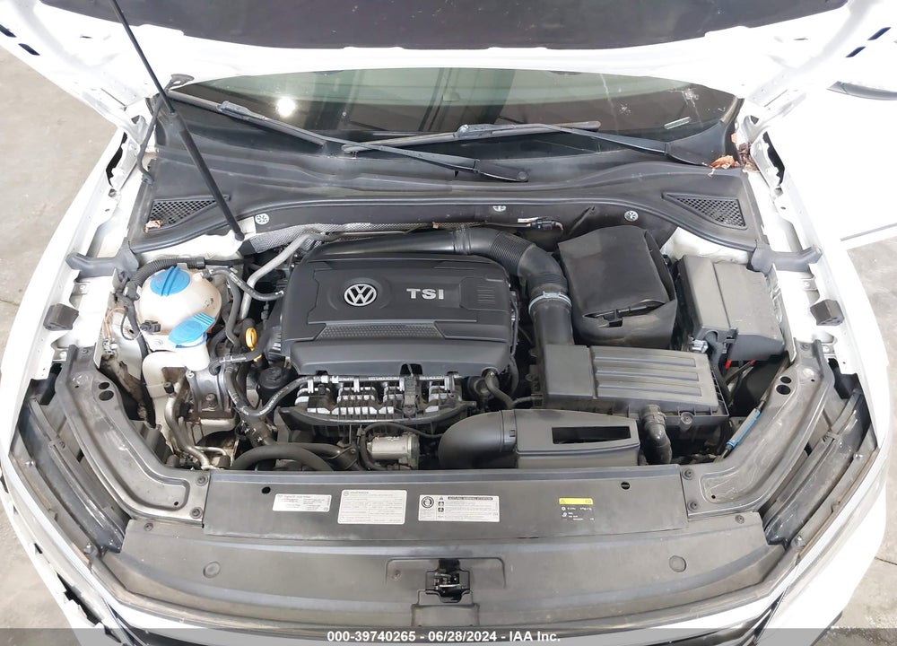 2017 VOLKSWAGEN PASSAT VIN: 1VWGT7A33HC001397