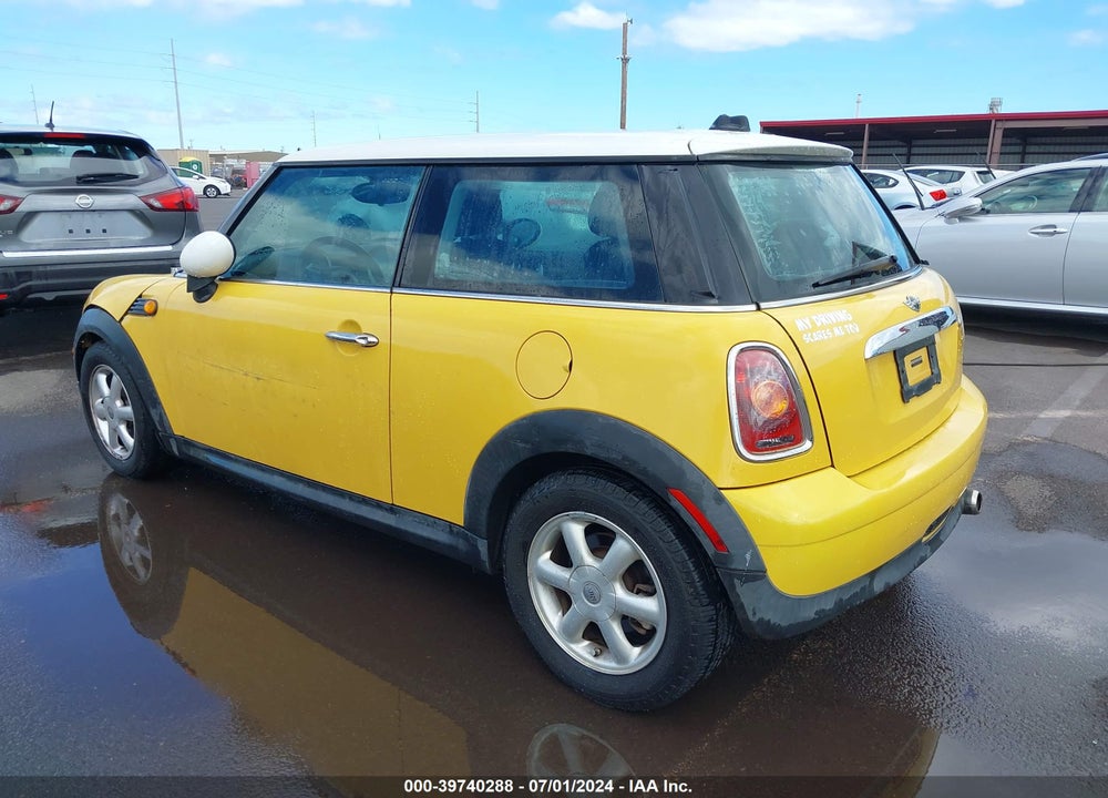 2009 MINI COOPER VIN: WMWMF33579TW73918