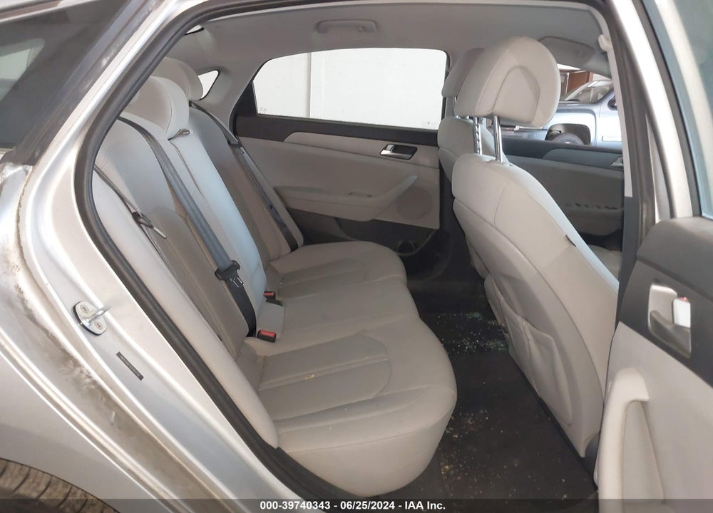 2016 HYUNDAI SONATA VIN: 5NPE24AF5GH393730