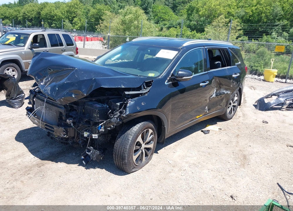 2018 KIA SORENTO 3.3L EX VIN: 5XYPH4A56JG339172