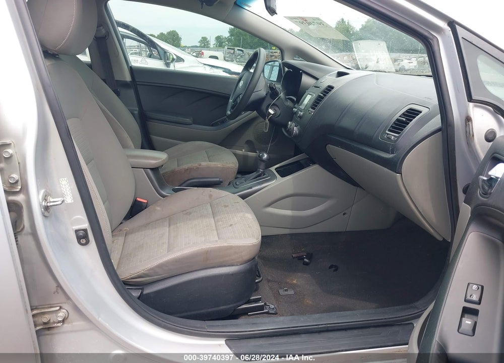 2016 KIA FORTE LX VIN: KNAFX4A68G5460582