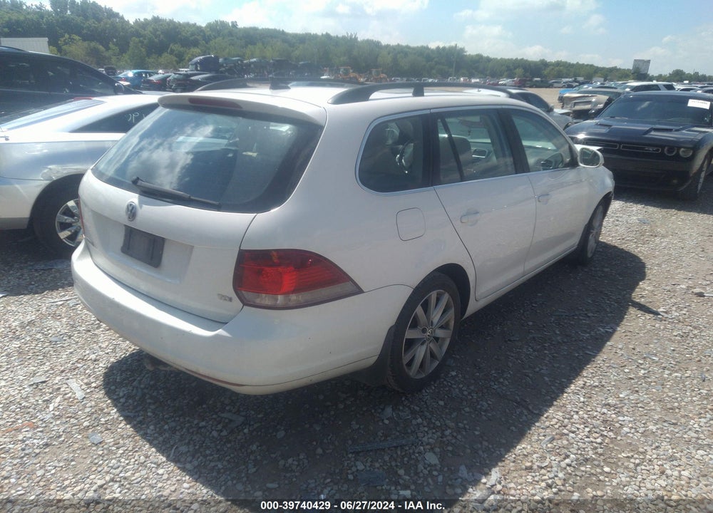 2013 VOLKSWAGEN JETTA SPORTWAGEN 2.0L TDI VIN: 3VWPL7AJ8DM661460