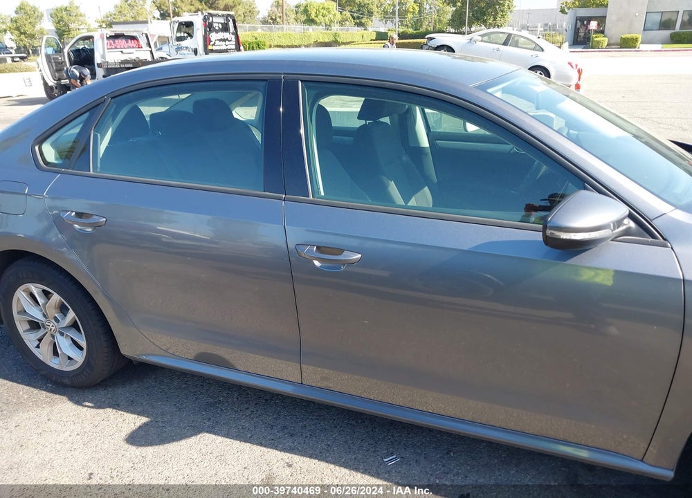 2018 VOLKSWAGEN PASSAT 2.0T R-LINE/2.0T S VIN: 1VWAA7A3XJC043227