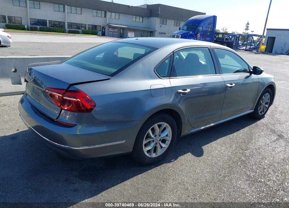 2018 VOLKSWAGEN PASSAT 2.0T R-LINE/2.0T S VIN: 1VWAA7A3XJC043227