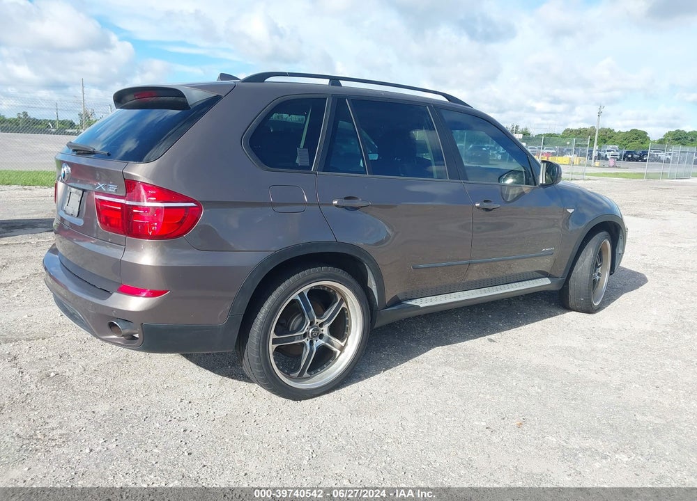 2011 BMW X5 XDRIVE35I/XDRIVE35I PREMIUM/XDRIVE35I SPORT ACTIVITY VIN: 5UXZV4C55BL741154