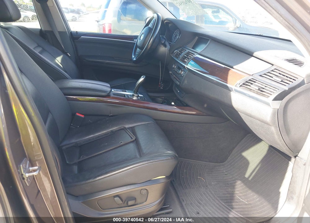 2011 BMW X5 XDRIVE35I/XDRIVE35I PREMIUM/XDRIVE35I SPORT ACTIVITY VIN: 5UXZV4C55BL741154