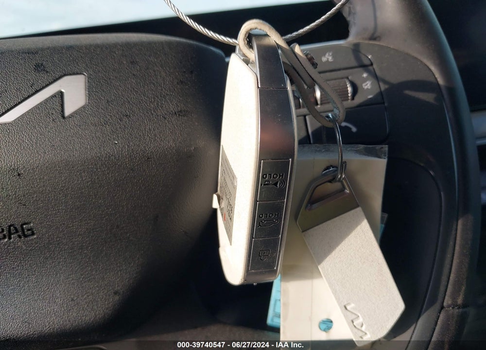 2024 KIA EV9 LIGHT LONG RANGE VIN: KNDAB5S14R6028881