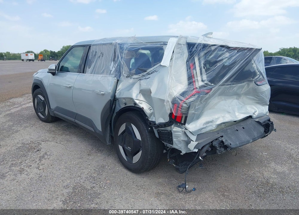 2024 KIA EV9 LIGHT LONG RANGE VIN: KNDAB5S14R6028881