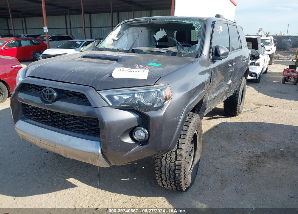 2018 TOYOTA 4RUNNER TRD OFF ROAD VIN: JTEBU5JR0J5582107