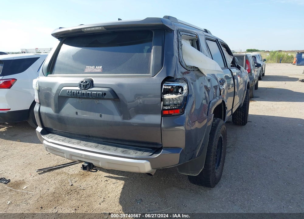 2018 TOYOTA 4RUNNER TRD OFF ROAD VIN: JTEBU5JR0J5582107
