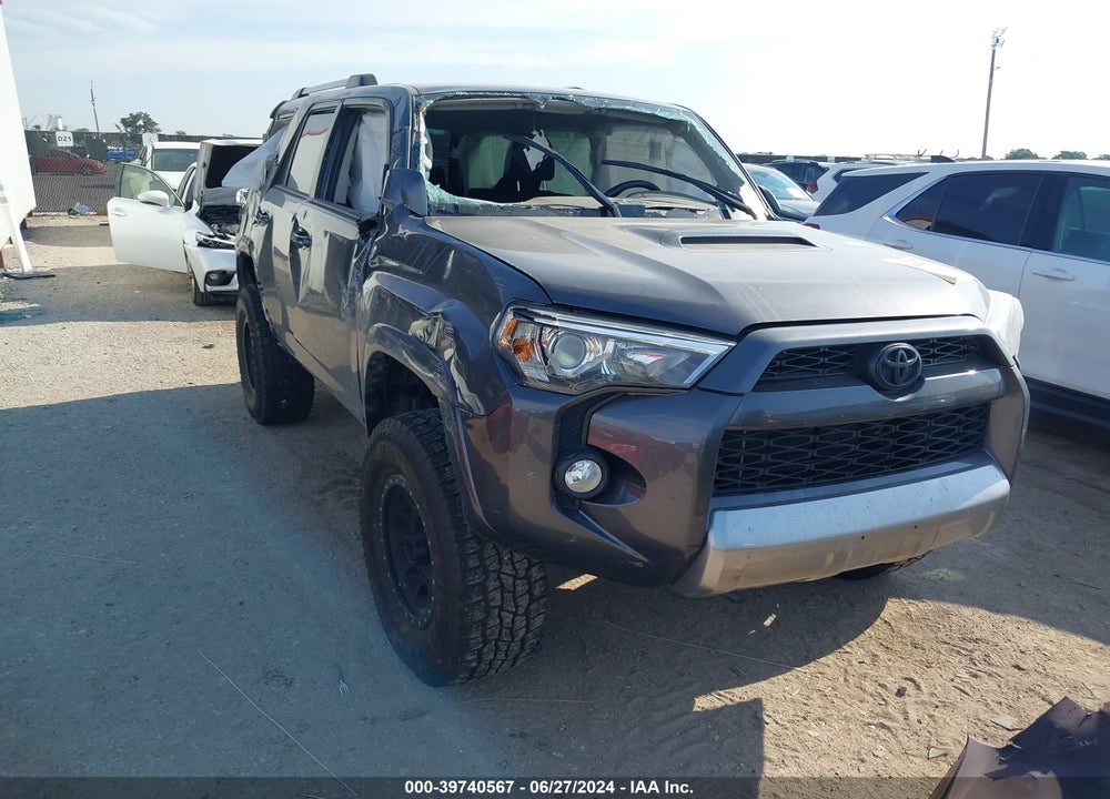 2018 TOYOTA 4RUNNER TRD OFF ROAD VIN: JTEBU5JR0J5582107