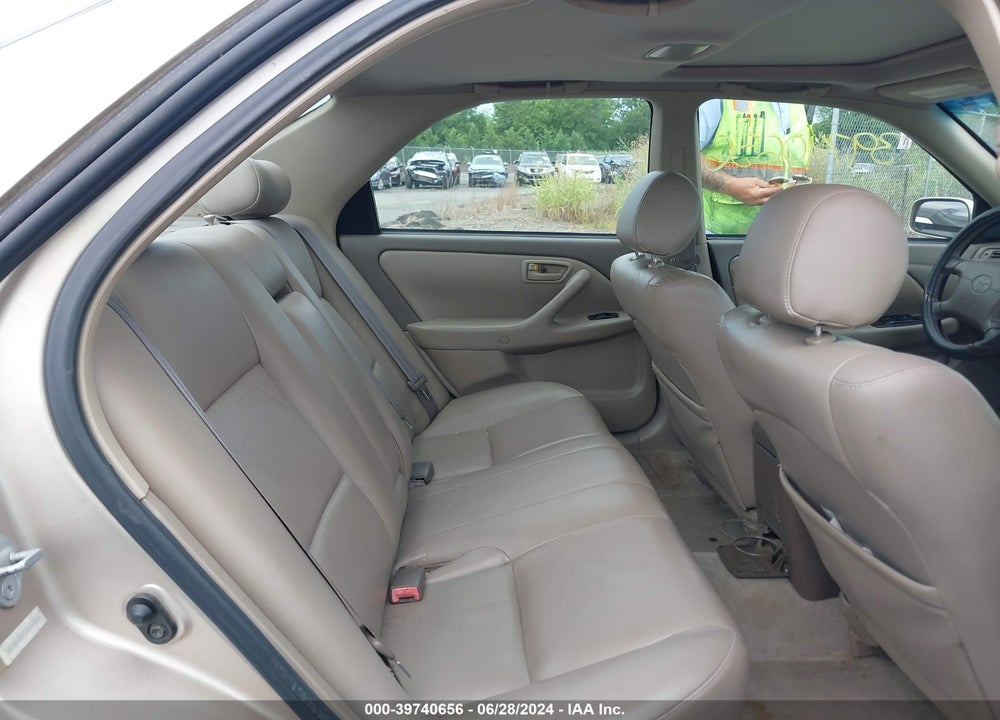 2000 TOYOTA CAMRY XLE V6 VIN: 4T1BF28K5YU944420