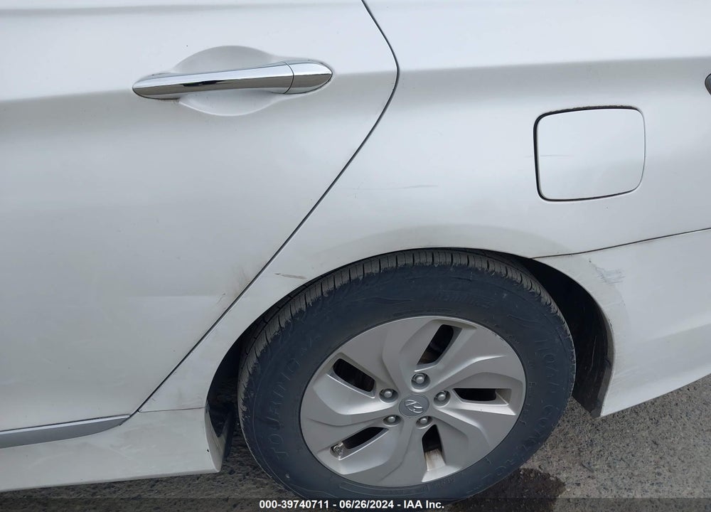 2013 HYUNDAI SONATA HYBRID VIN: KMHEC4A45DA082714