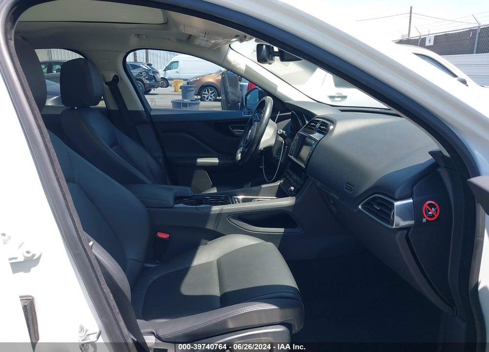 2017 JAGUAR F-PACE 35T PREMIUM VIN: SADCJ2BVXHA047965