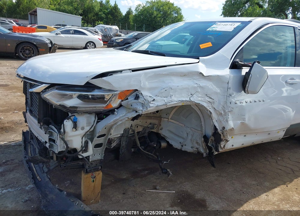 2018 CHEVROLET TRAVERSE 1LT VIN: 1GNERGKW1JJ161353