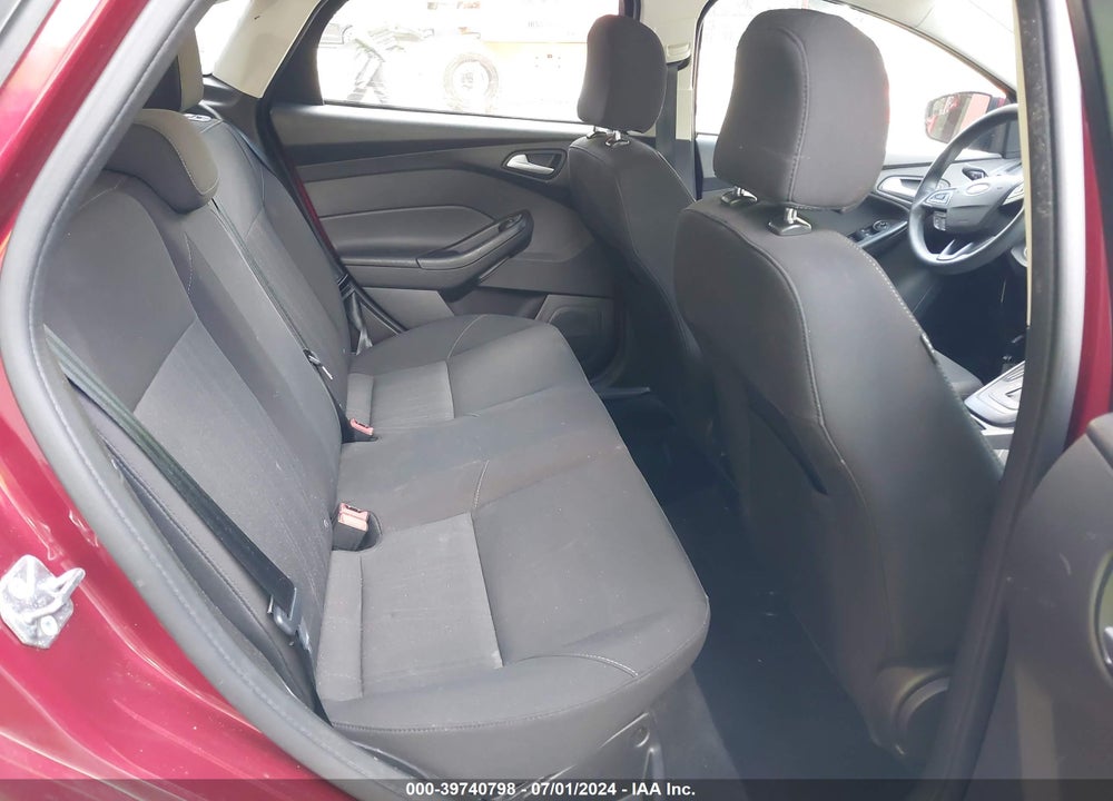 2017 FORD FOCUS SE VIN: 1FADP3F25HL227112