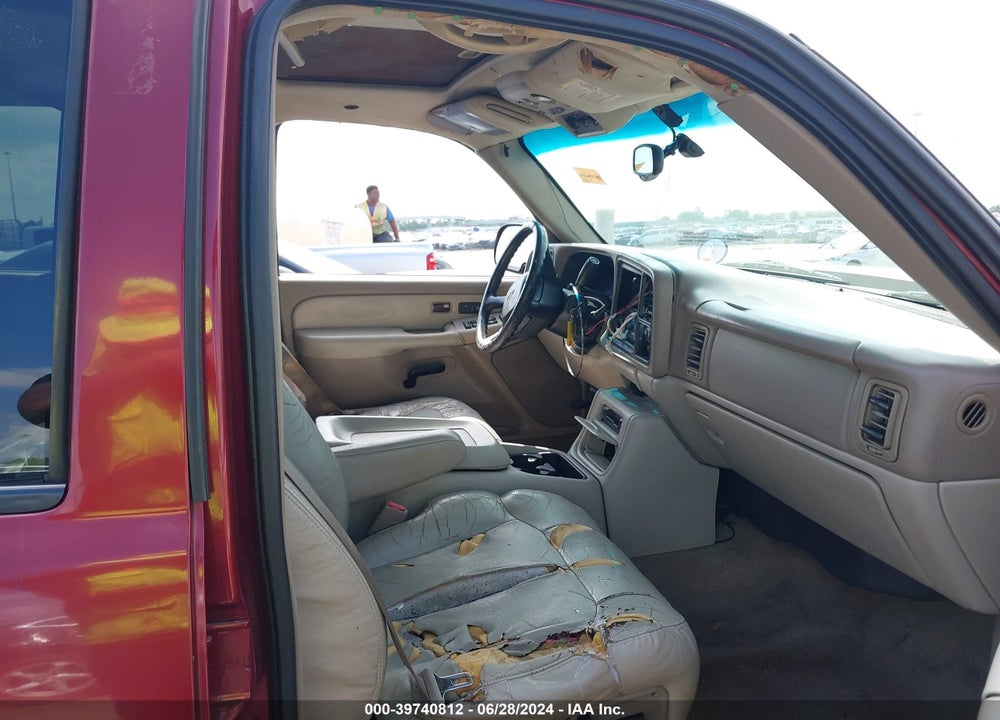 2002 CHEVROLET TAHOE LT VIN: 1GNEC13Z52R180000