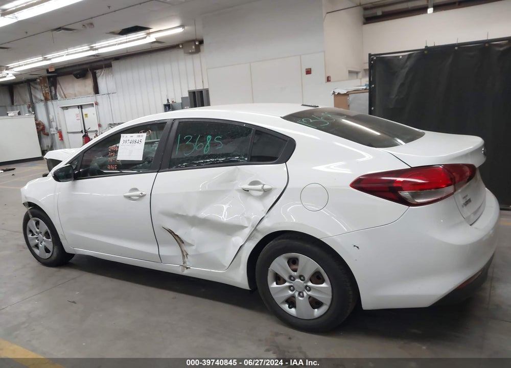 2017 KIA FORTE LX VIN: 3KPFK4A77HE154165