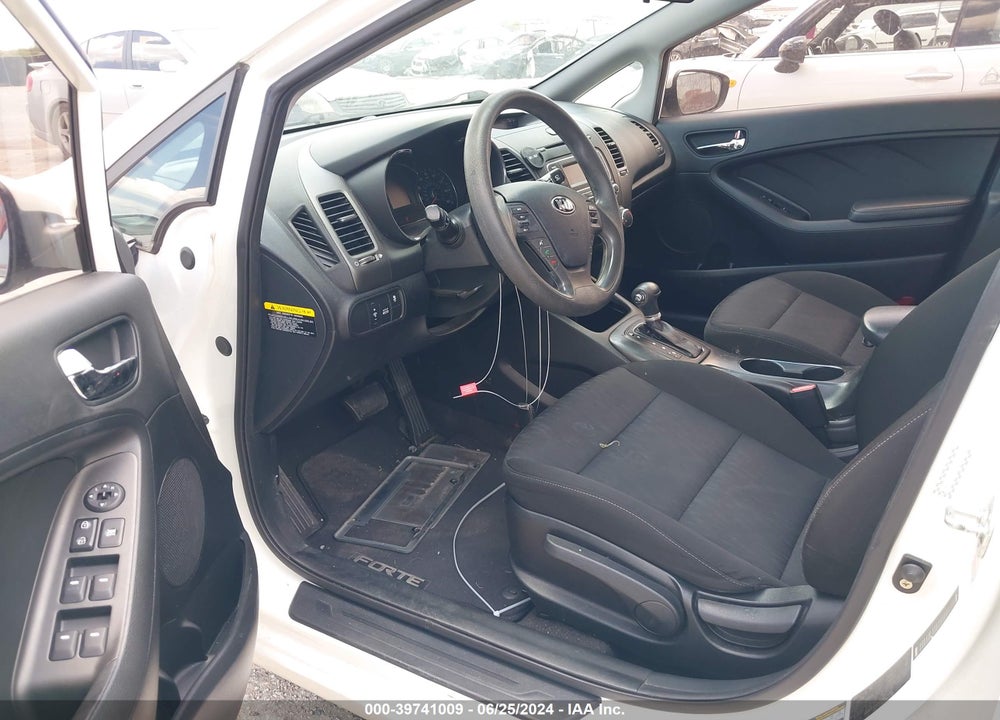 2016 KIA FORTE LX VIN: KNAFK4A64G5607088