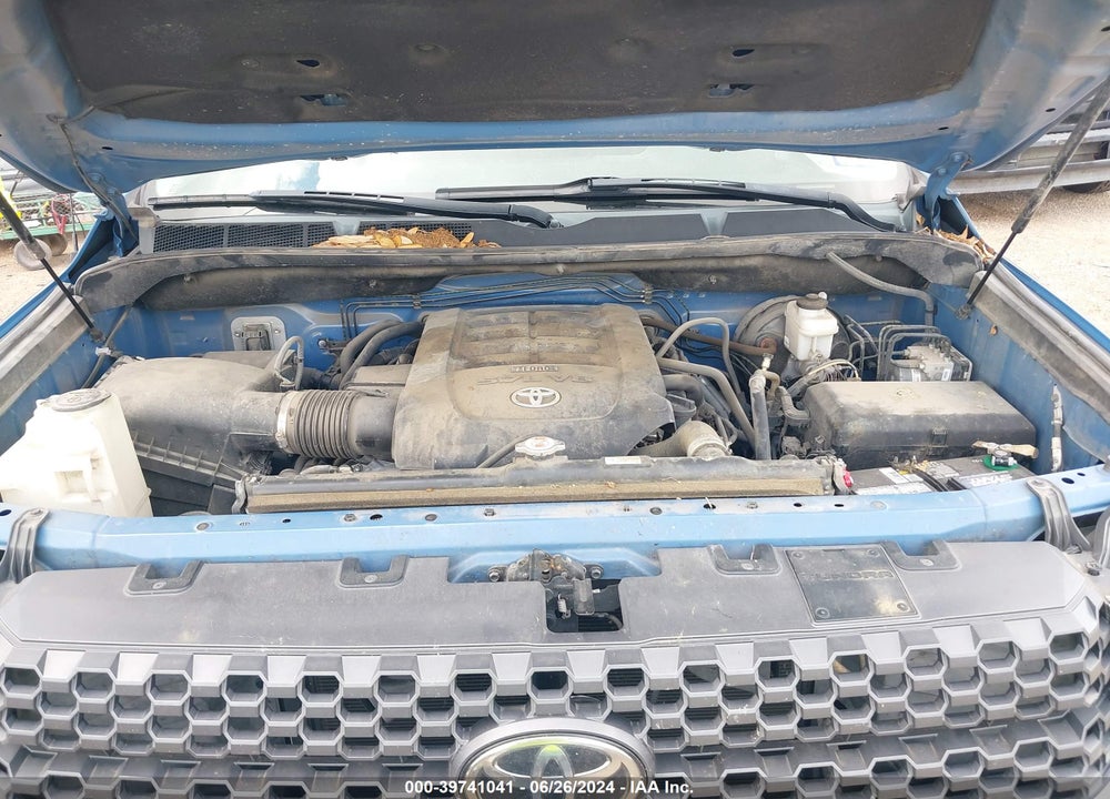 2019 TOYOTA TUNDRA SR5 5.7L V8 VIN: 5TFUW5F1XKX844828