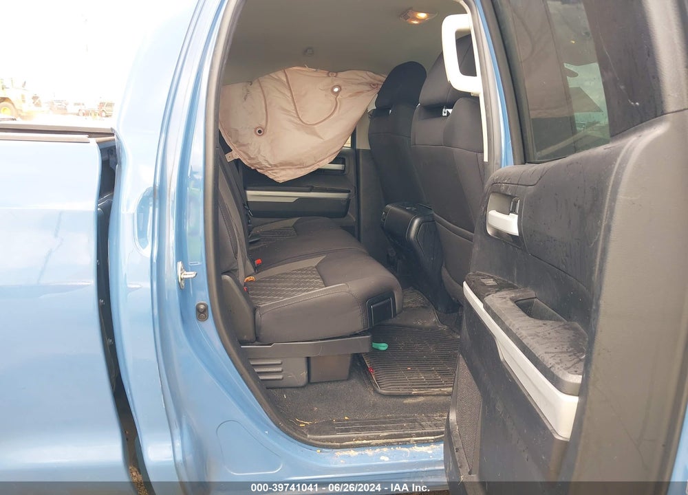 2019 TOYOTA TUNDRA SR5 5.7L V8 VIN: 5TFUW5F1XKX844828