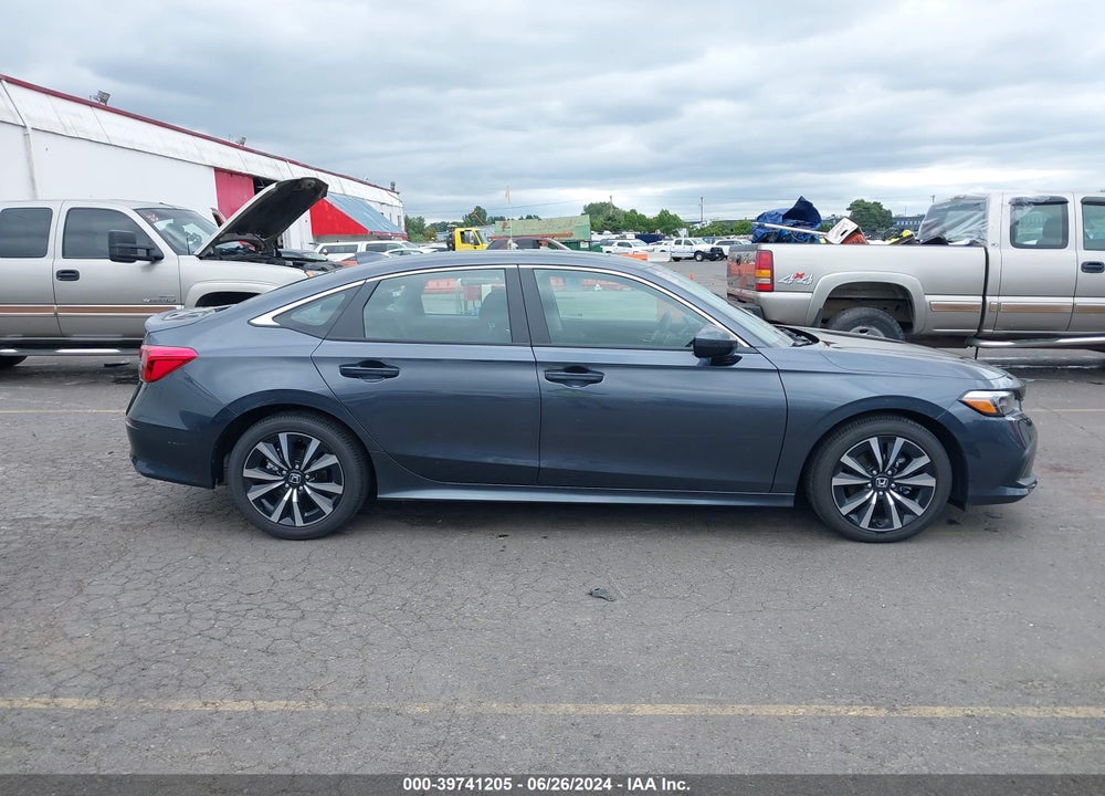 2024 HONDA CIVIC EX VIN: 2HGFE1F70RH322430