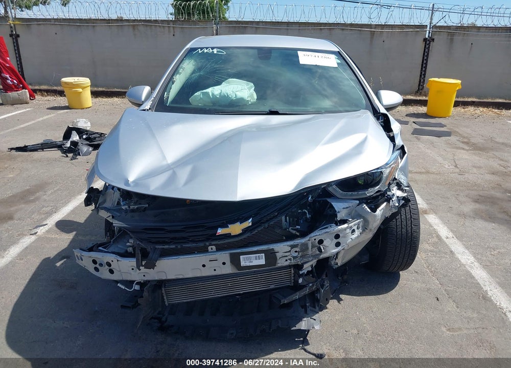 2018 CHEVROLET CRUZE LT AUTO VIN: 1G1BE5SM4J7110249