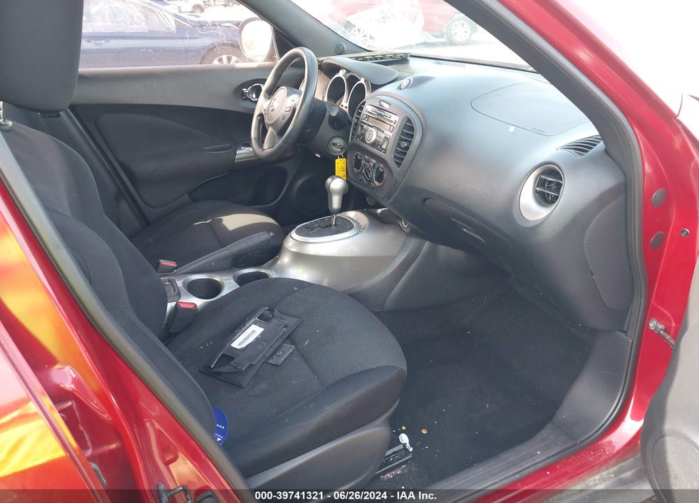 2012 NISSAN JUKE S VIN: JN8AF5MR4CT115880