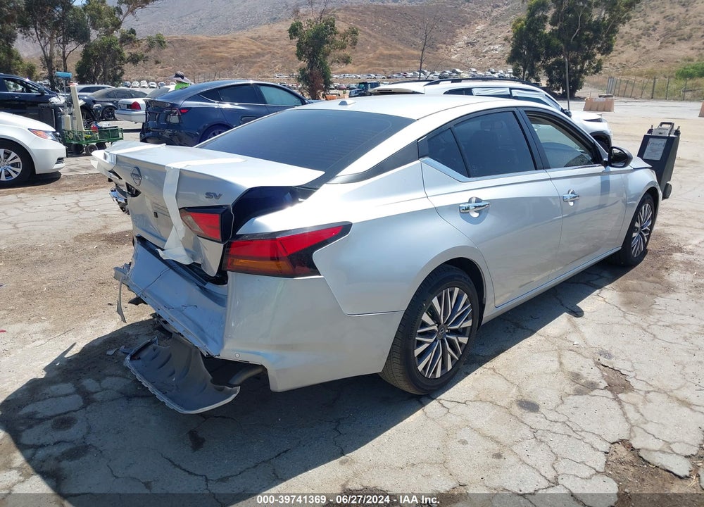 2024 NISSAN ALTIMA SV FWD VIN: 1N4BL4DV0RN300639