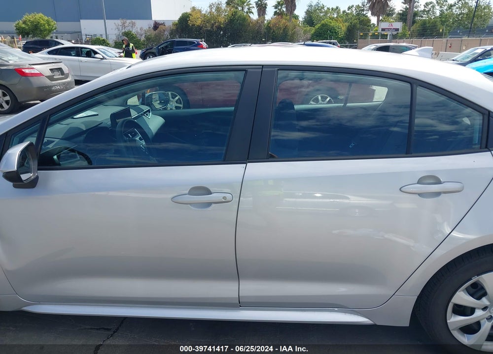 2024 TOYOTA COROLLA LE VIN: 5YFB4MDE2RP136367