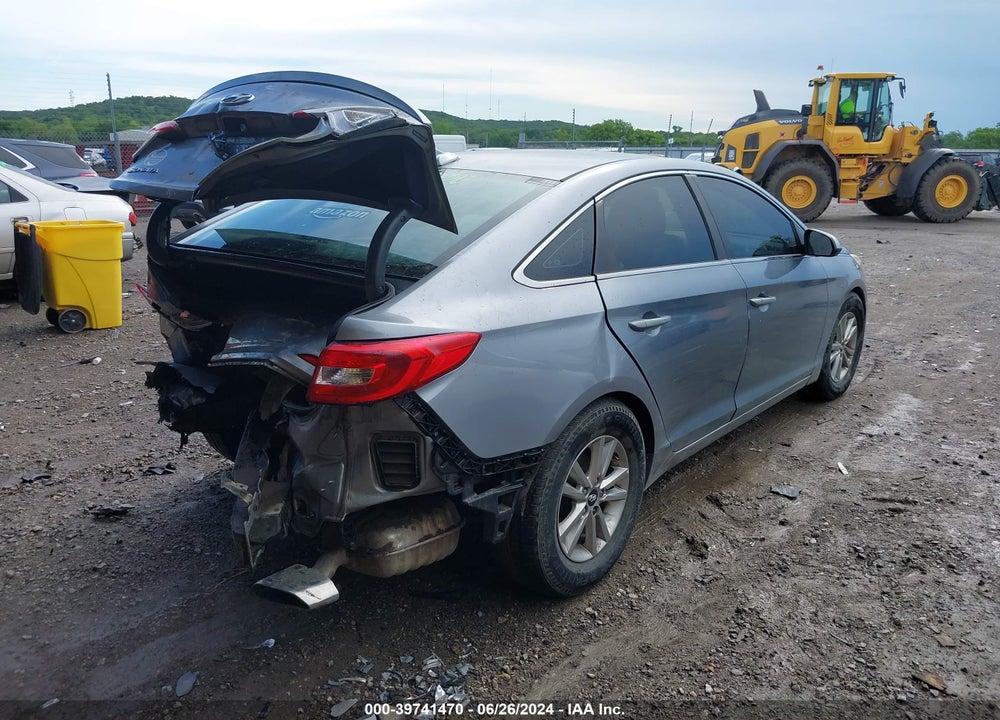 2016 HYUNDAI SONATA VIN: 5NPE24AF6GH326845