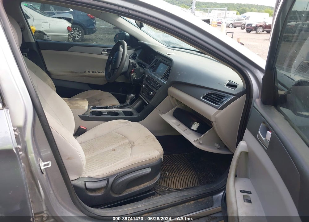 2016 HYUNDAI SONATA VIN: 5NPE24AF6GH326845
