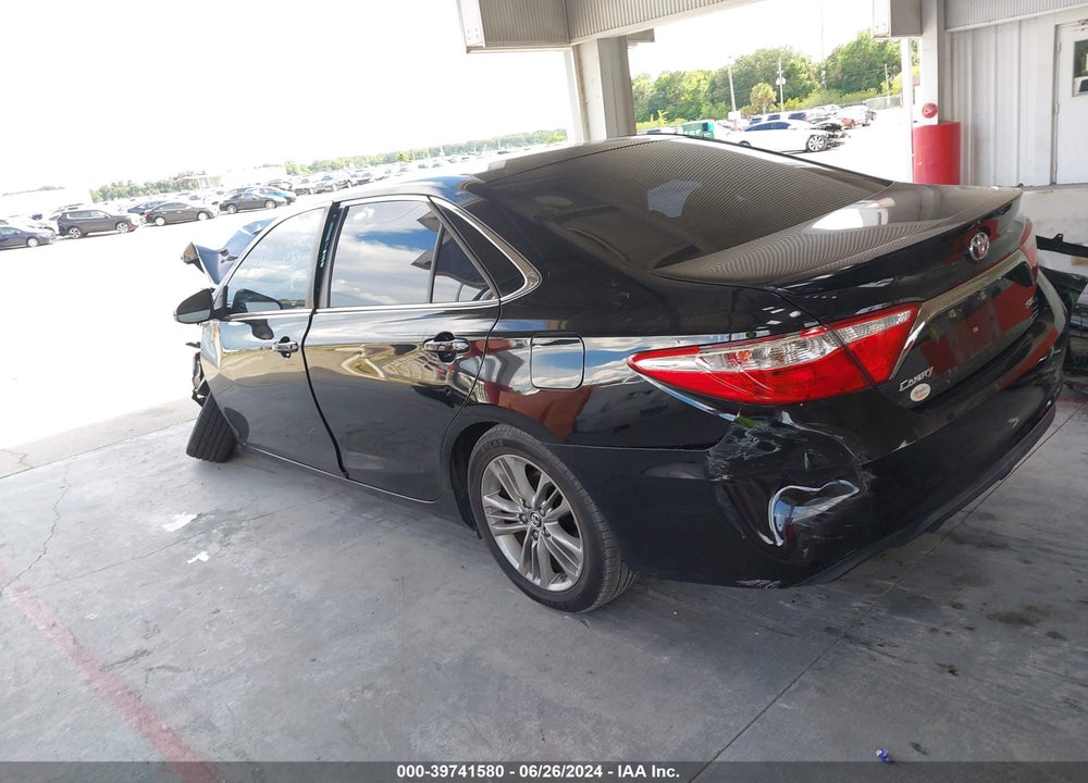 2015 TOYOTA CAMRY SE VIN: 4T1BF1FK7FU102303