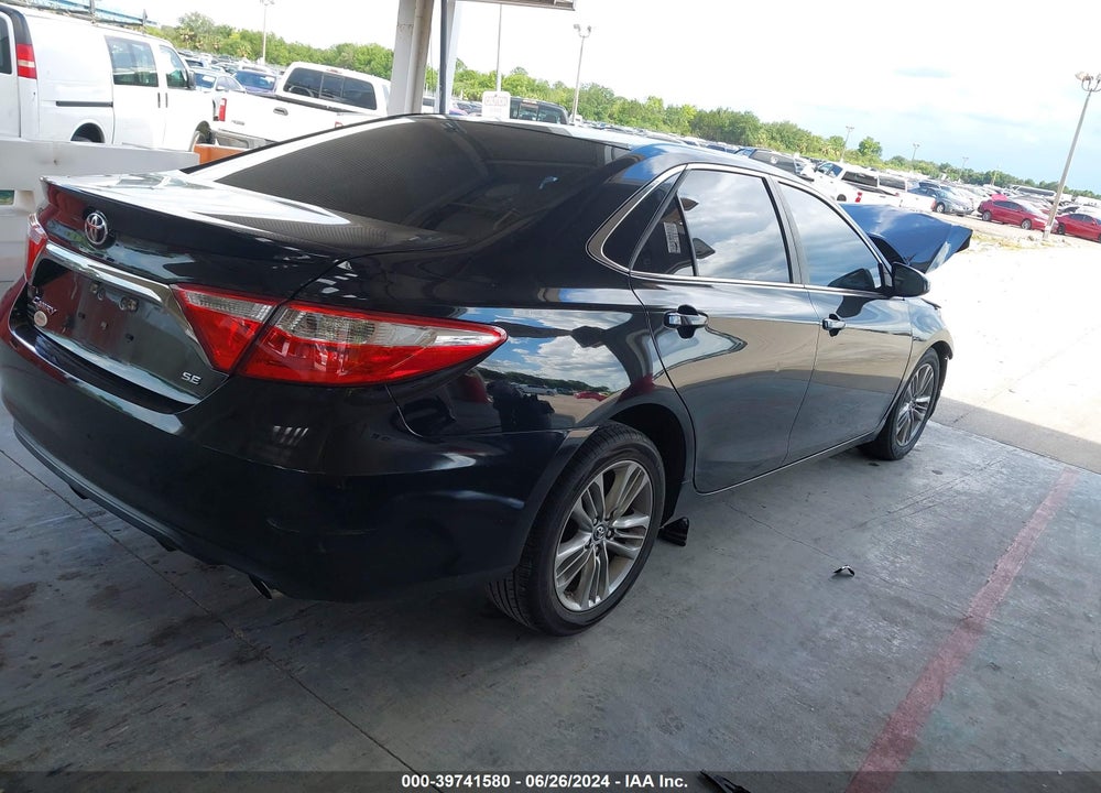 2015 TOYOTA CAMRY SE VIN: 4T1BF1FK7FU102303
