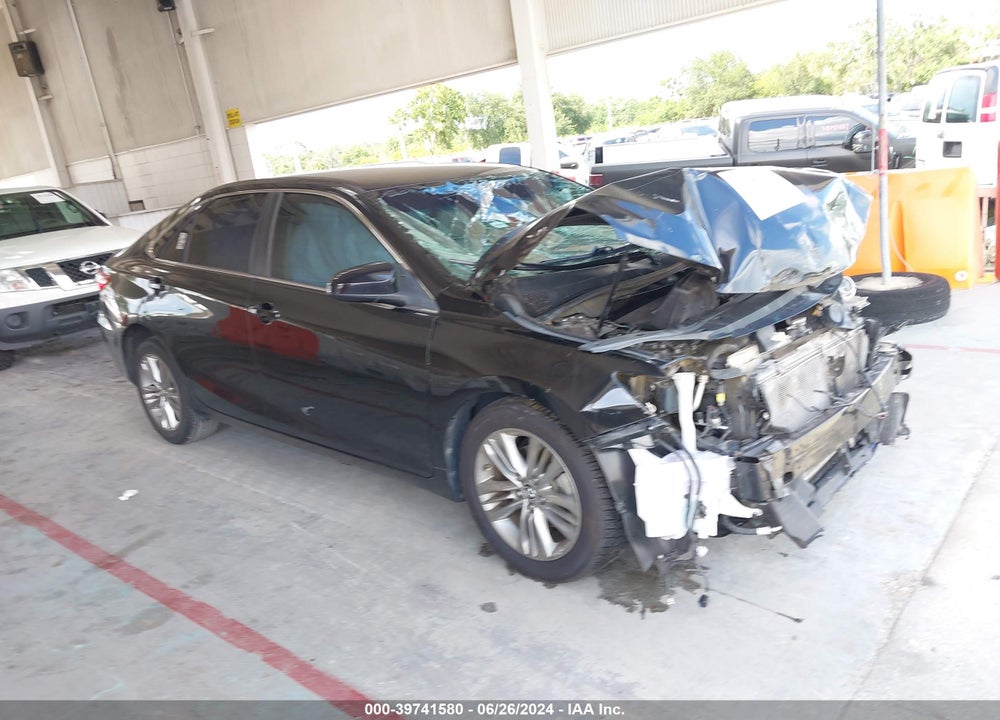 2015 TOYOTA CAMRY SE VIN: 4T1BF1FK7FU102303