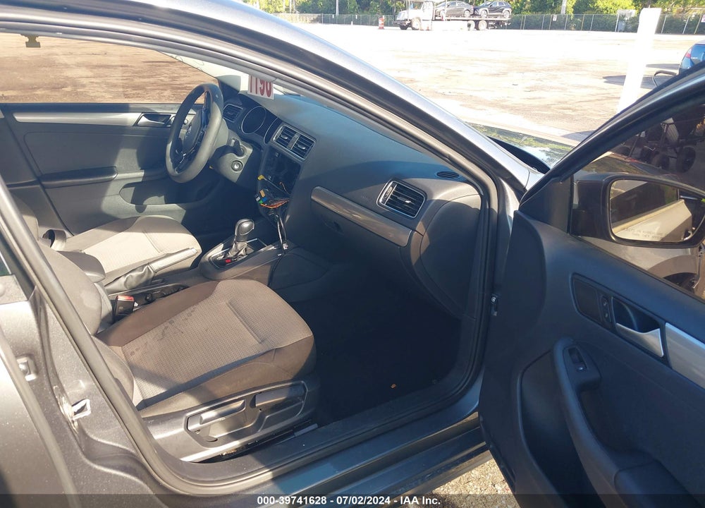 2018 VOLKSWAGEN JETTA 1.4T S VIN: 3VW2B7AJ3JM260892